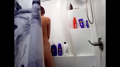 MissEeva online show from March 10, 4:25 pm