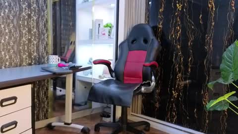 Escarlet online show from September 30, 2:50 am