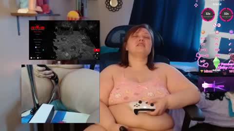 missfoxe12 online show from January 16, 6:04 pm