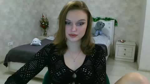 OneGoddess online show from January 6, 5:59 pm