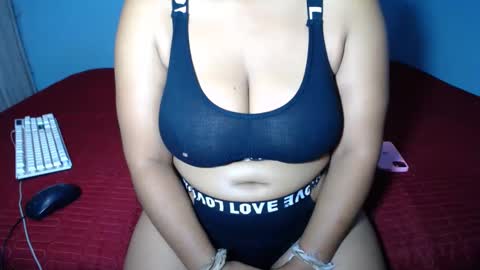 mimmi online show from February 6, 5:14 am