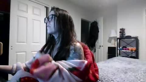 MissMona online show from March 13, 11:11 am