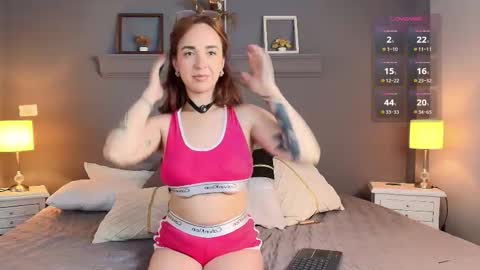 missparis__ online show from October 24, 1:23 am