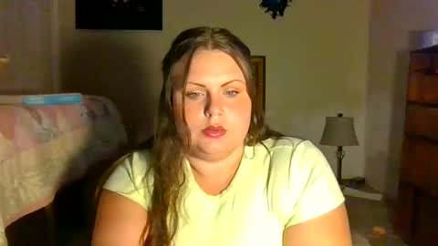 Juicys Hideaway online show from October 3, 6:40 am