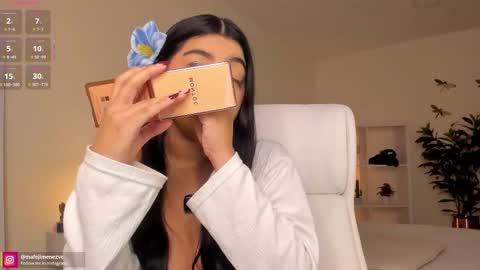 Mafe Jimenez online show from February 19, 1:10 pm