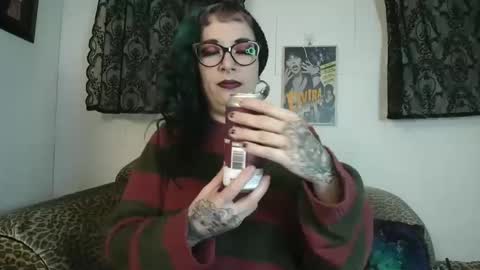 Missy Dee online show from December 2, 7:32 am