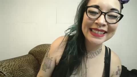 Missy Dee online show from February 3, 6:45 am