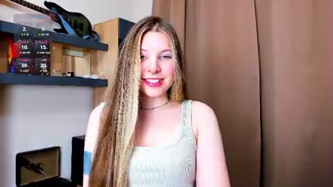 Anya online show from June 14, 6:08 pm