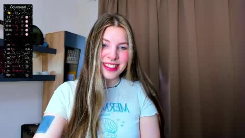 Anya online show from April 5, 3:33 pm