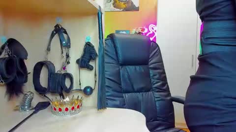 Mistress Kristi online show from September 25, 9:12 pm