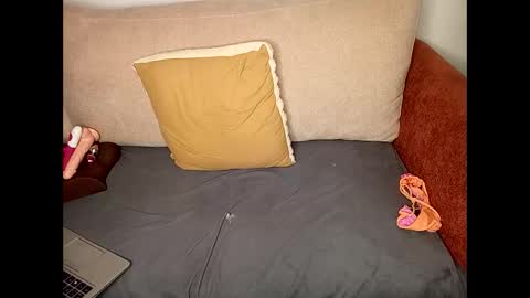 mistress_valentina1 online show from April 15, 1:50 am