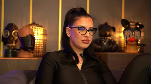 Mistress Kelly online show from February 21, 11:49 pm