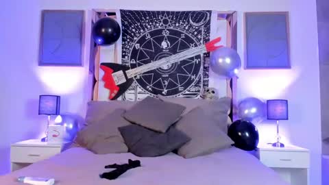  Misty  online show from December 14, 2:55 am