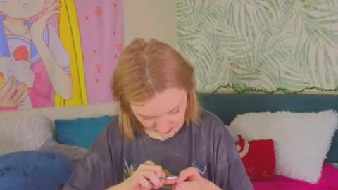 alice online show from September 25, 1:54 pm