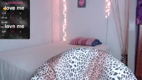 mitchwilson1 online show from September 13, 1:57 am