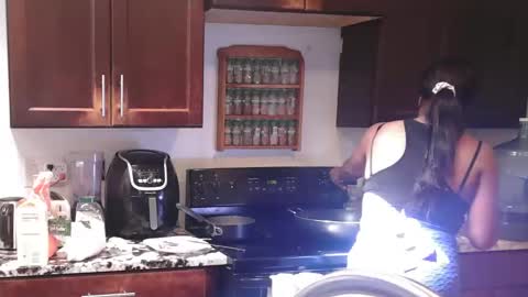 Precious online show from October 20, 4:32 pm