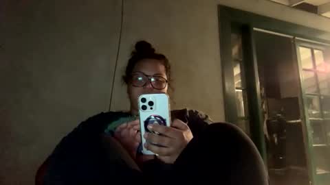 Mimi Wilde online show from April 5, 4:33 am