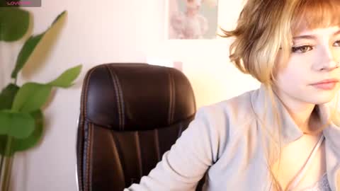 Miyuki           online show from April 23, 8:44 pm