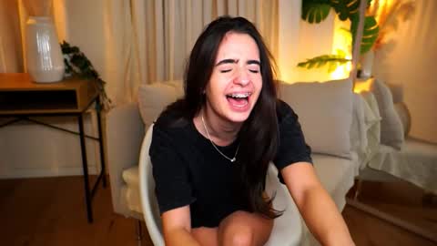 milkyway  online show from November 23, 6:20 pm