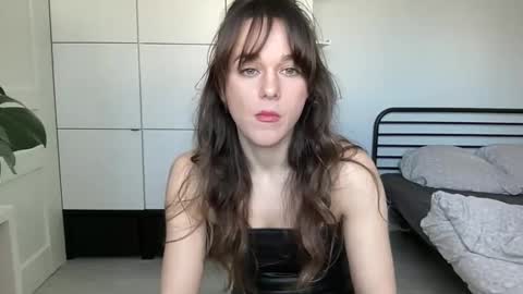 mmminnie online show from March 3, 12:42 pm