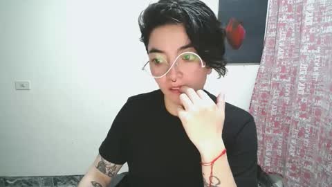 Sam online show from June 10, 2:11 am