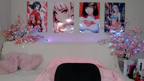 Molly online show from April 6, 4:23 am