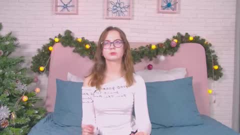 molilevran online show from December 2, 5:04 pm