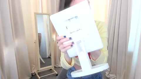 mollie_blush online show from April 2, 10:13 am