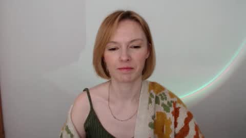 mollilove online show from May 31, 7:47 am