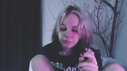 Molly Crow online show from January 31, 1:43 am