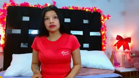 Sweet molly online show from December 16, 7:00 pm