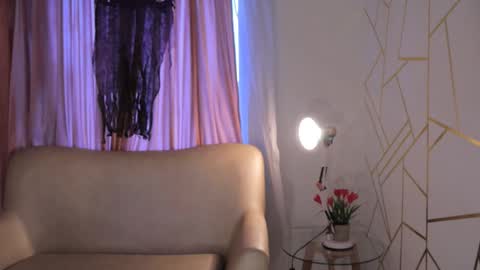   MOLLY   online show from October 15, 2:19 pm