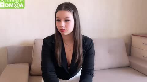 Molly online show from March 22, 1:17 pm