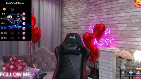 hi im Molly heregreat boobs big heart  warm pussy  online show from February 15, 12:15 am