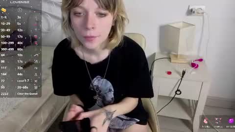 mollysally online show from June 13, 5:27 am