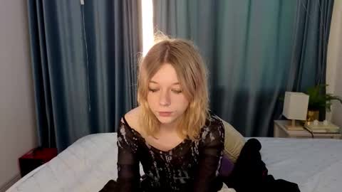 mollysally online show from March 31, 4:23 am