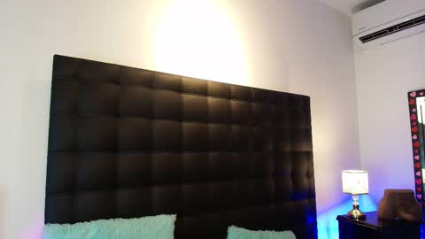 mollywoodd online show from October 4, 4:55 pm