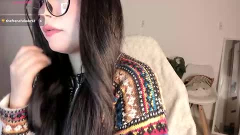 moly_loo online show from January 19, 5:47 am