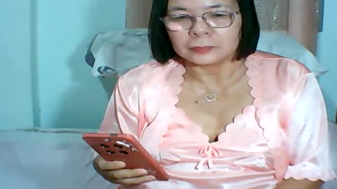 mombastic55 online show from June 4, 9:08 pm