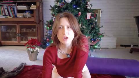 Goddess L online show from December 17, 4:00 pm