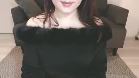 Momo online show from February 9, 9:28 pm