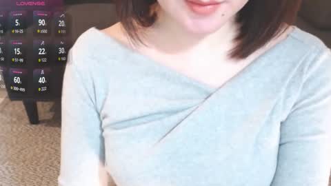 Momo online show from March 5, 2:18 am