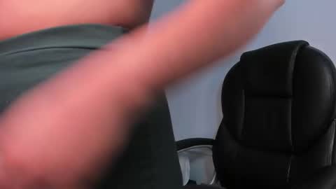 Momo  online show from March 12, 3:53 am