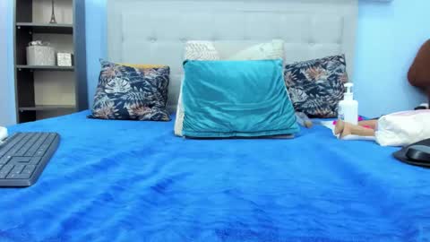 paola online show from February 9, 3:36 pm