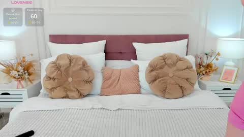 Mona online show from March 12, 2:20 pm