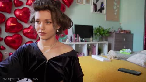 Monia Help me get 20000 subscribers online show from March 2, 1:20 pm