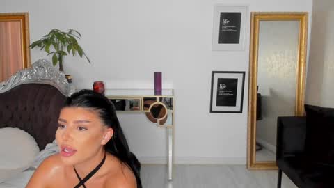 Alessia online show from September 24, 12:04 pm