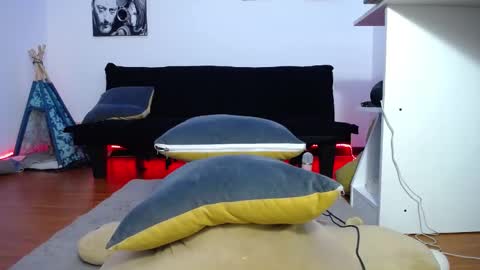 Luna online show from January 3, 11:01 pm