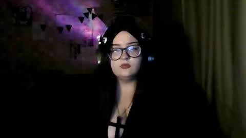 moonfairy2 online show from April 23, 5:59 pm