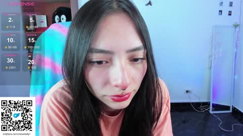 MOON  online show from January 24, 10:19 pm